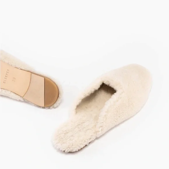 ✨like new ✨ SLEEPER Cream Shearling Slippers, size 39 - Picture 2 of 6
